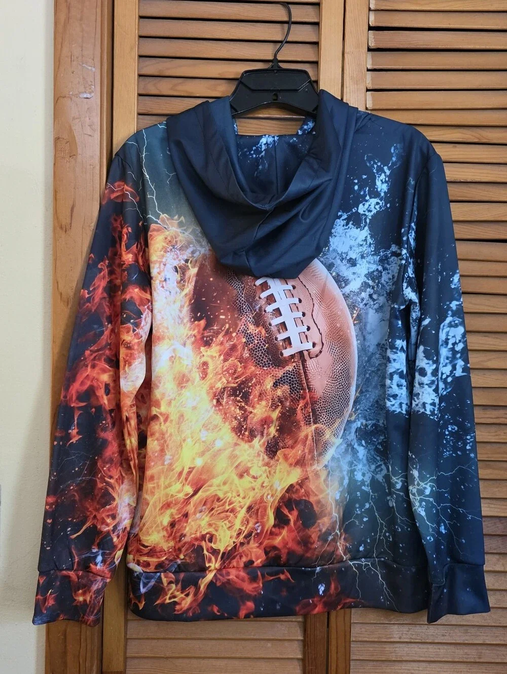 EUC AIDEAONE Kid's 3D Water & Fire Football Graphic Pullover Hoodie Size Large